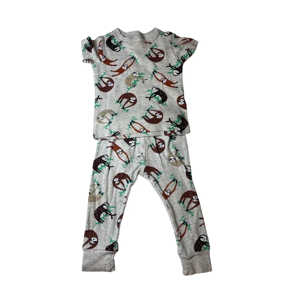 Carter's Baby 12M 2pc Pajama Set Gray Sloth Print Short‎ Sleeve Tee & Pants